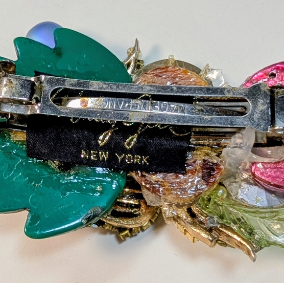 Wendy Gell Gorgeous Bird Barrette Bakelite Swarovski\'s More.